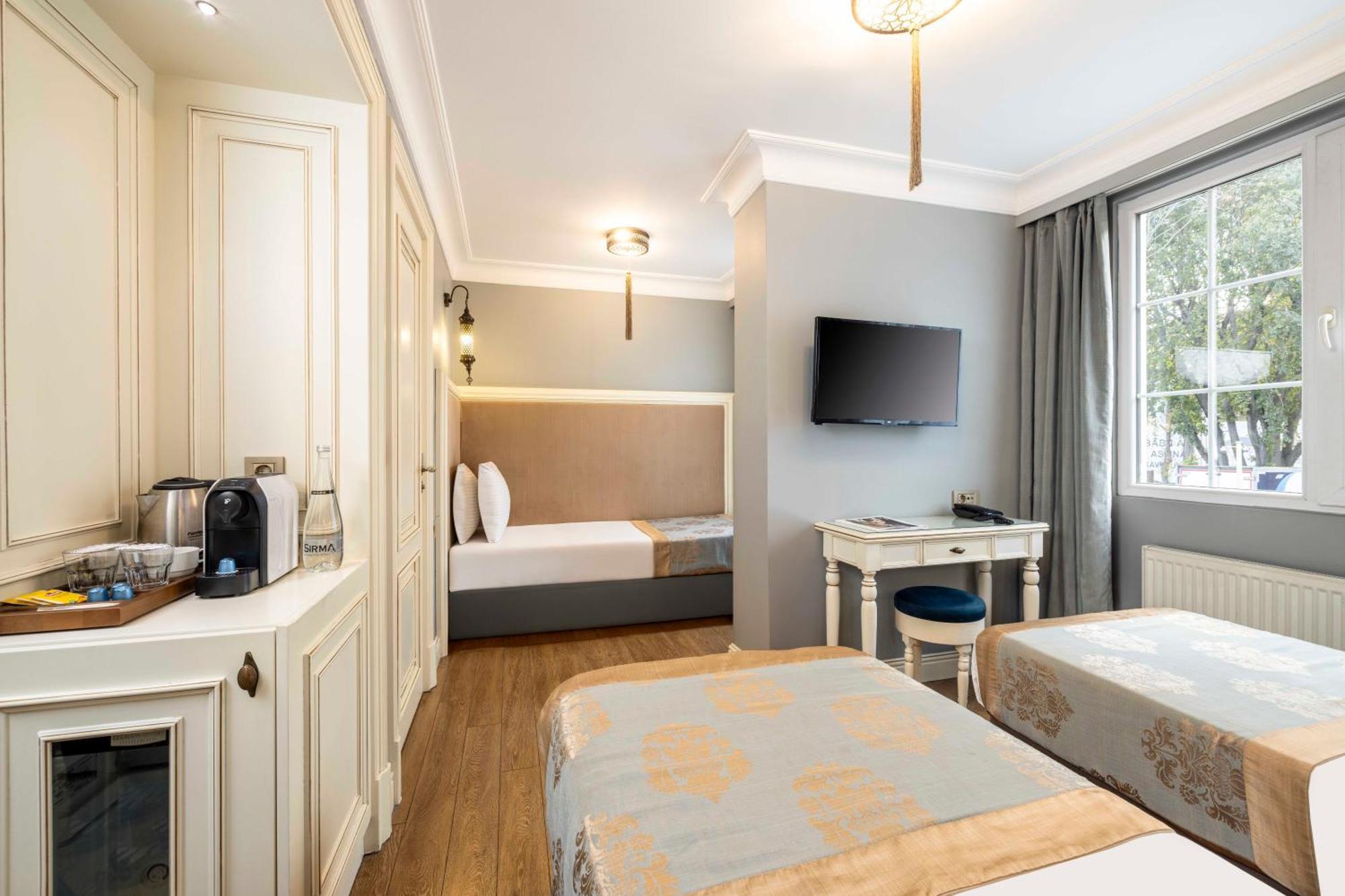 Otel Raymond Old