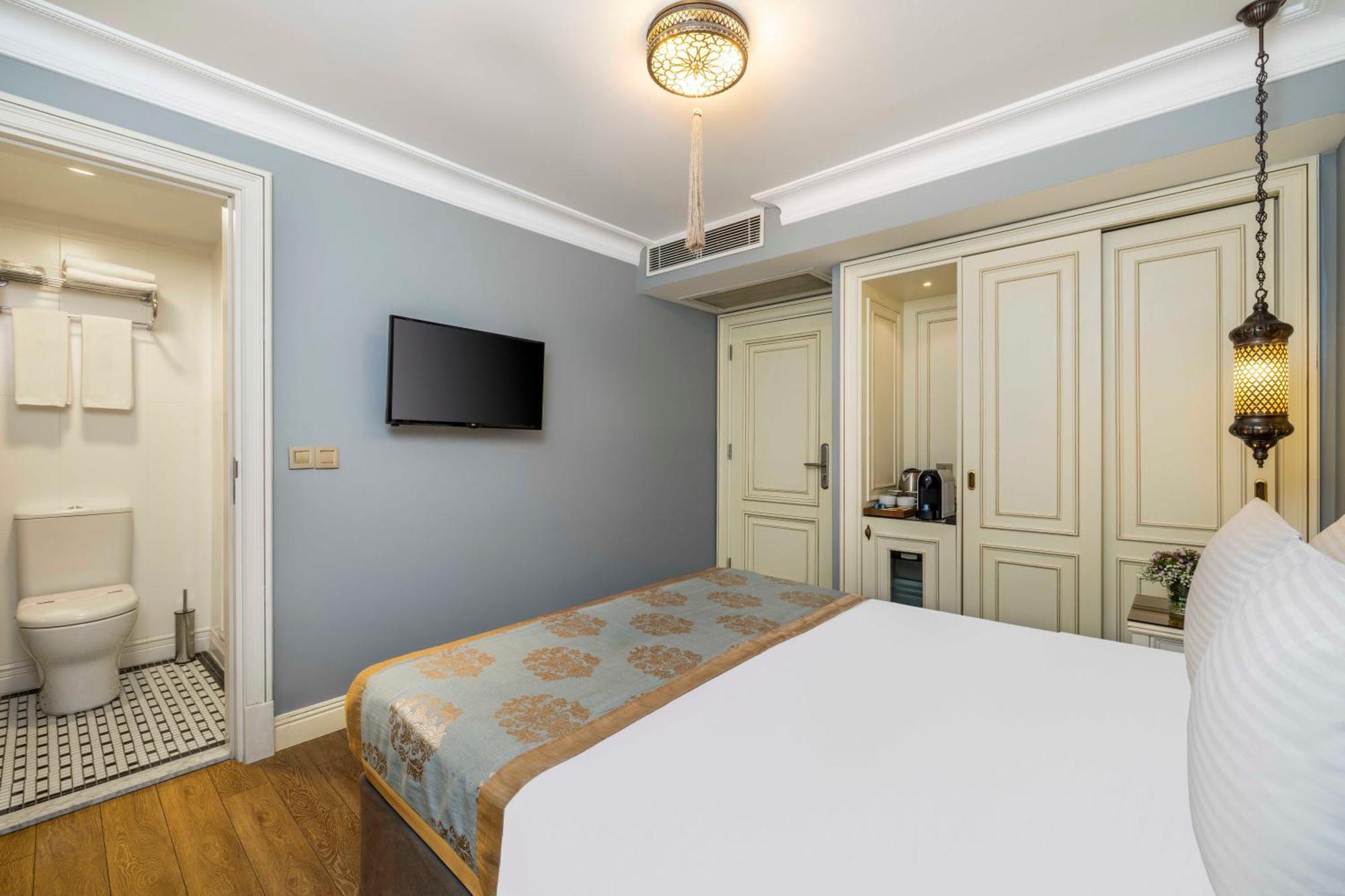 Otel Raymond Old İstanbul